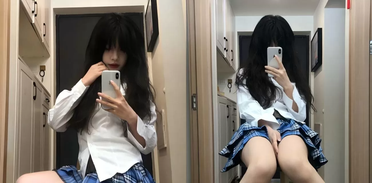 湖南长沙19岁极品女大,为发泄欲望与精神小伙约炮,被暴操内射疼到喊出哭腔